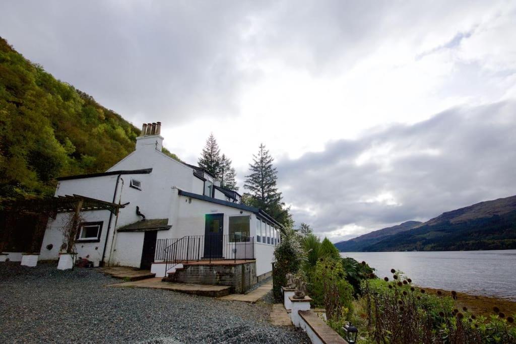 Rossmay House - 4 Bedroom Scottish Villa With Waterfront / Mountain Views Arrochar Exterior foto