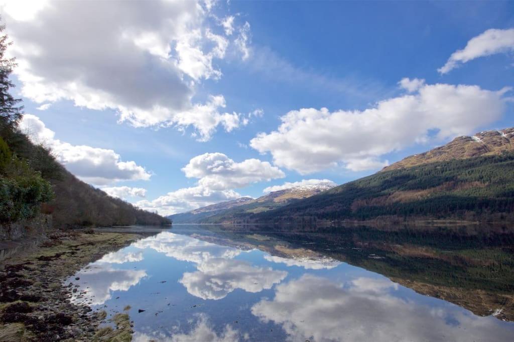 Rossmay House - 4 Bedroom Scottish Villa With Waterfront / Mountain Views Arrochar Exterior foto